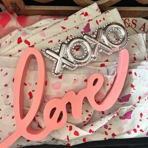 Pink and Silver Love and XOXO Decor